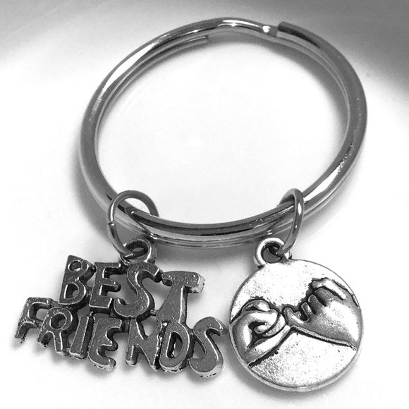 Miniature Best Friends Promise Pinky Swear Charm Keyring Keychain - Picture 1 of 2